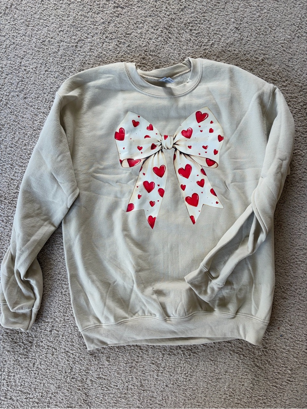 Gildan Cream Crewneck Sweatshirt with Red Heart Bow